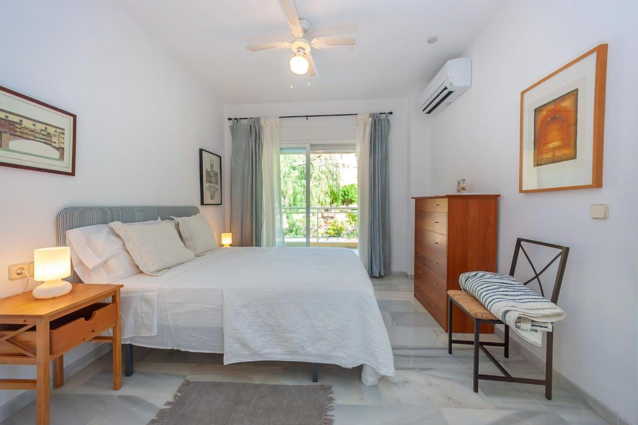 Apartment Palmeras With Community Pool La Herradura (Granada)