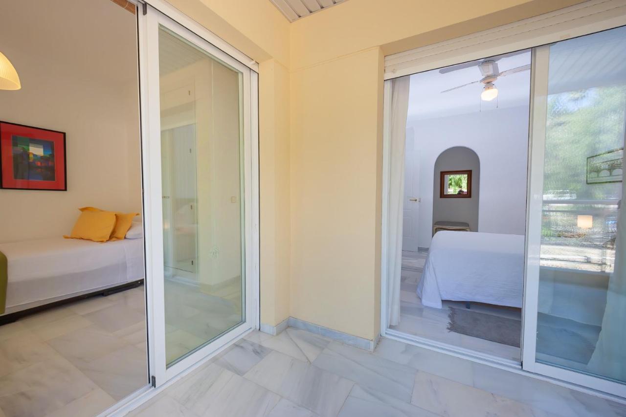 Palmeras With Community Pool Apartment La Herradura (Granada)