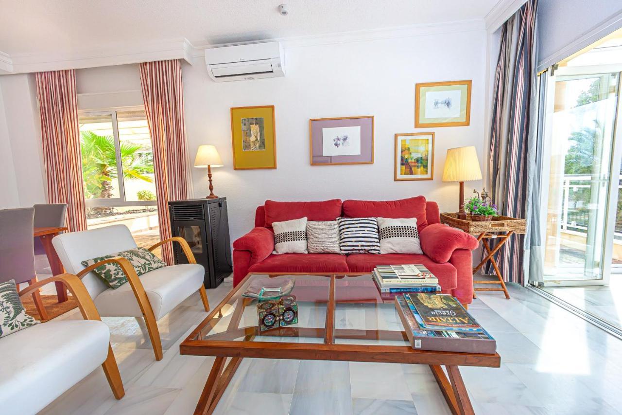 Apartment Palmeras With Community Pool La Herradura (Granada)